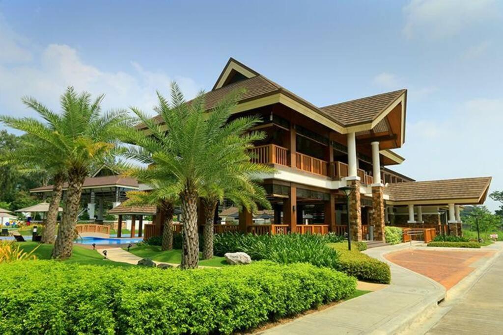 Dreamy 2Br Condo, With A Golf Course View Себу Экстерьер фото