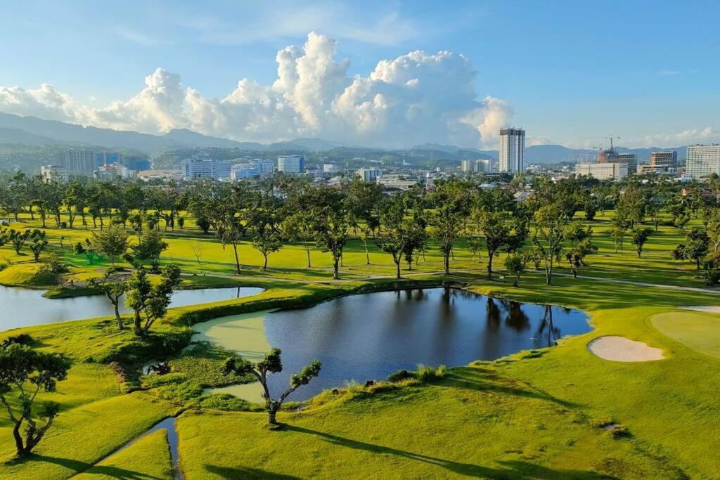 Dreamy 2Br Condo, With A Golf Course View Себу Экстерьер фото