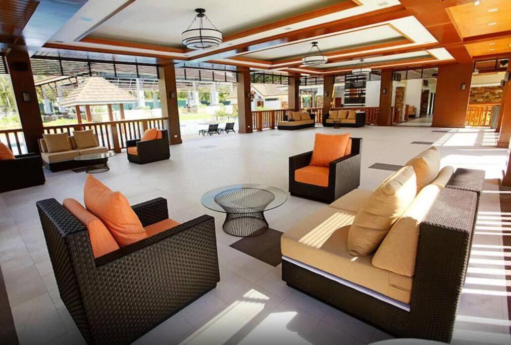 Dreamy 2Br Condo, With A Golf Course View Себу Экстерьер фото